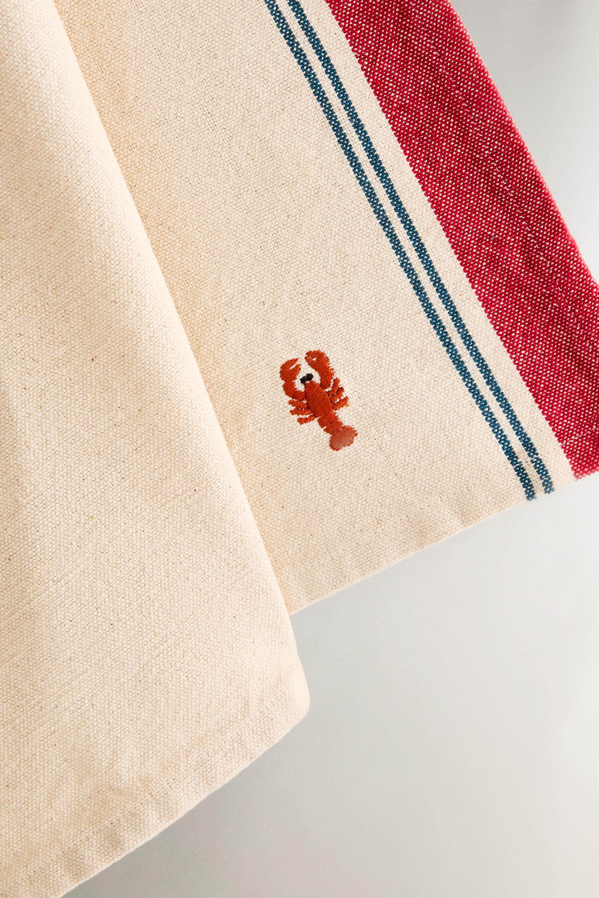EMBROIDERED KITCHEN TOWEL WITH LOBSTER